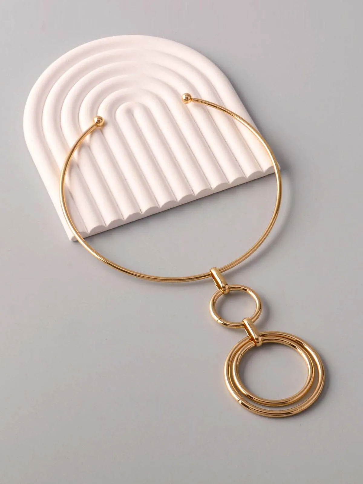 121524 Gold Hoop Pendant Collar Necklace