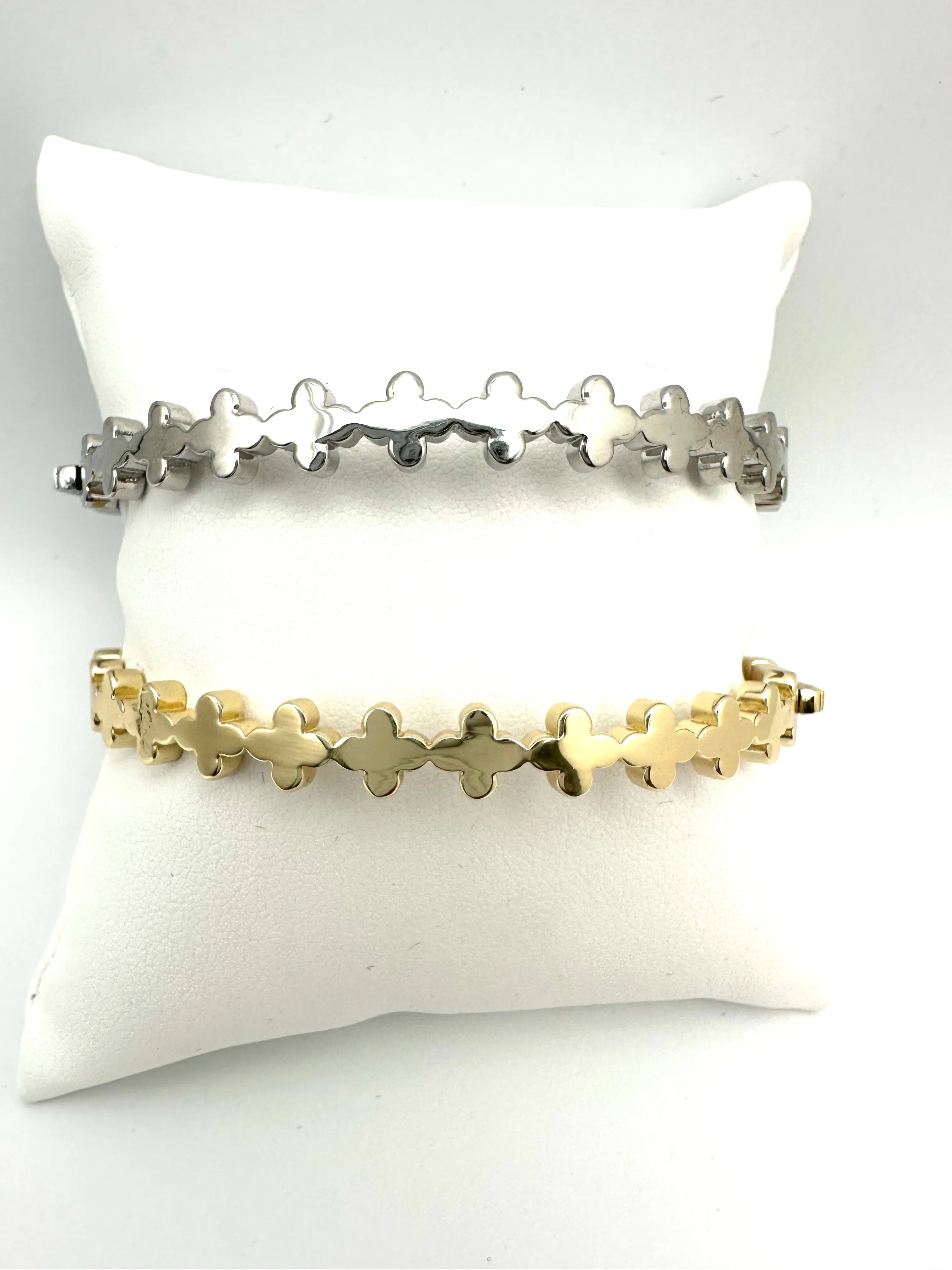 CZ Mini Clover Bangle
