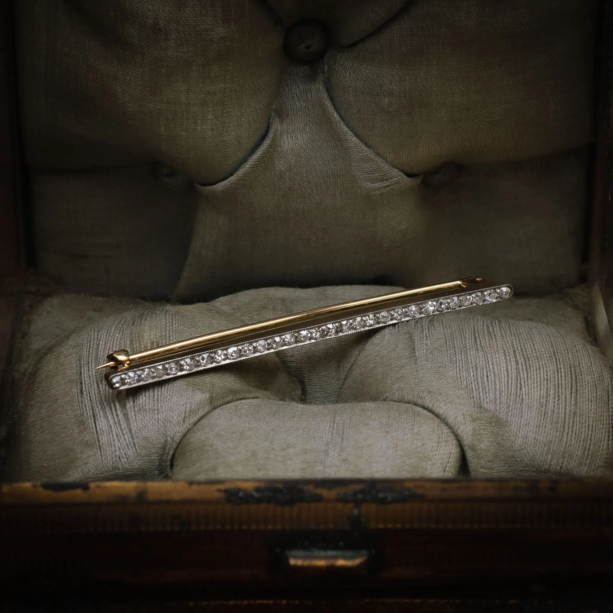 Extravagantly Fine Art Deco Diamond Bar Pin