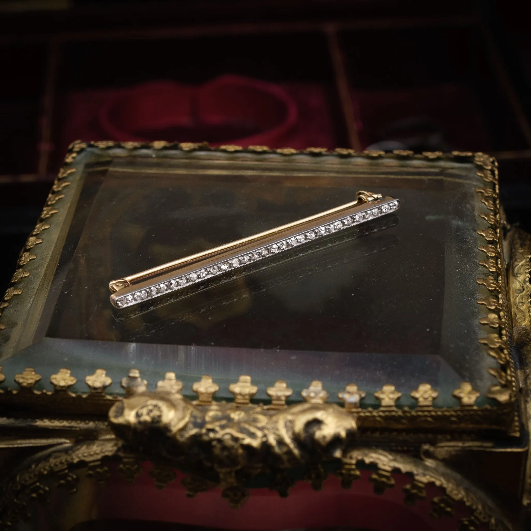Extravagantly Fine Art Deco Diamond Bar Pin