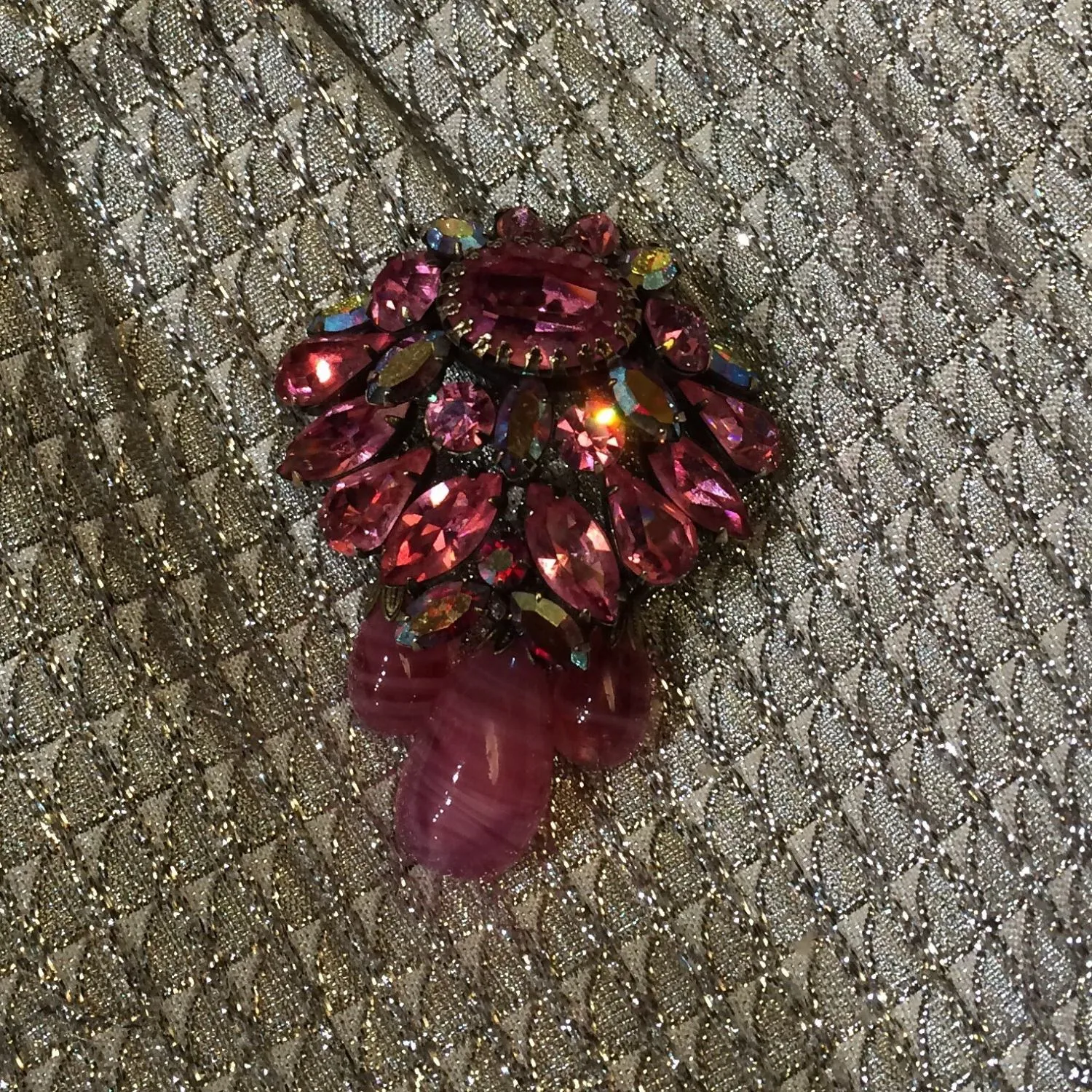 Pink crystal vintage brooch with triple drop