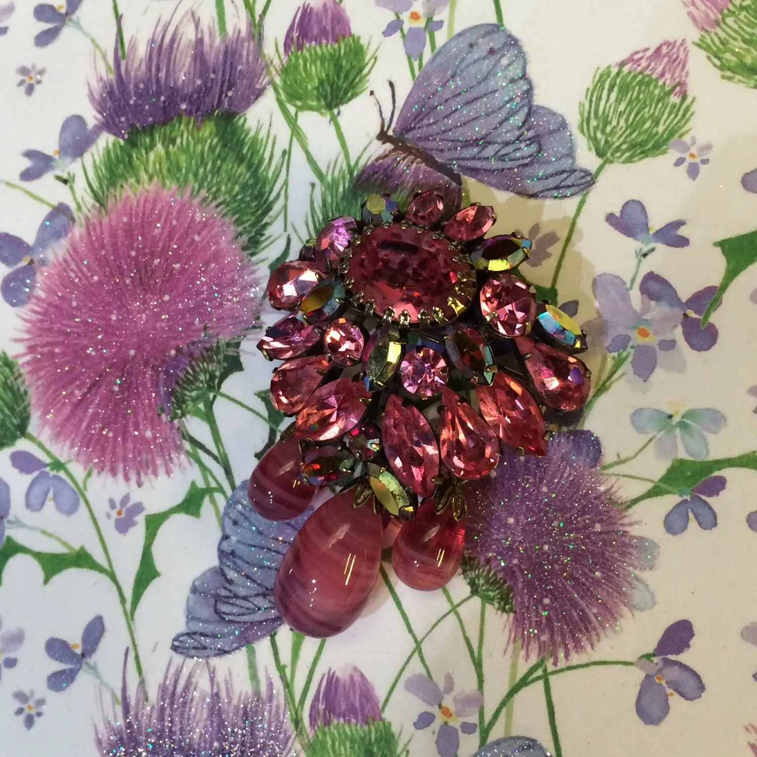 Pink crystal vintage brooch with triple drop