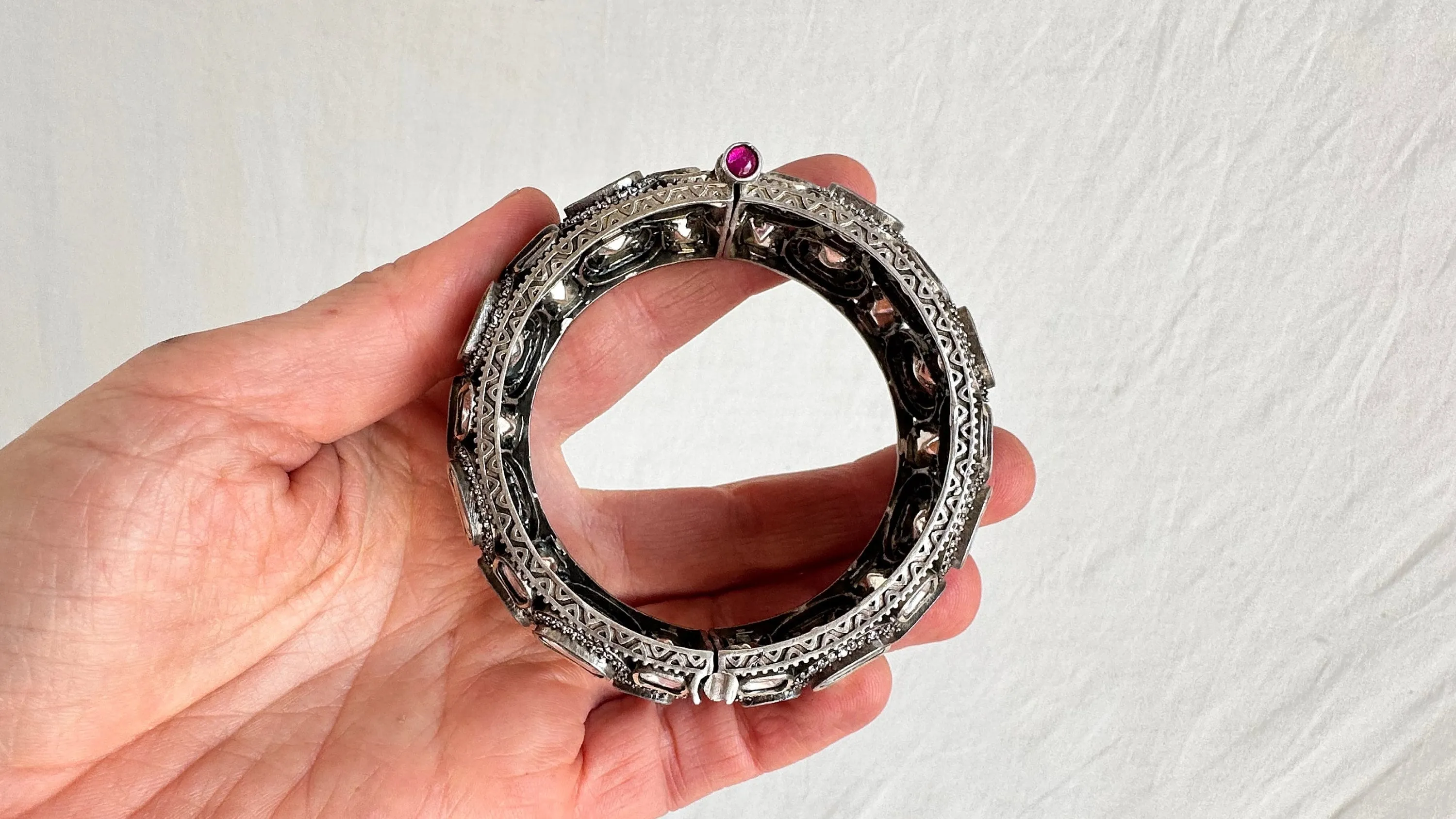 Sterling Silver Indian Bangle. Crystal & Sterling Silver. Exquisite. 1035