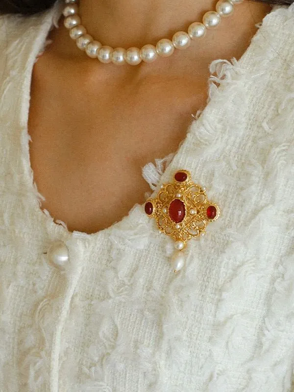 Vintage Courtly Elegance: Red Agate and Pearl Brooch