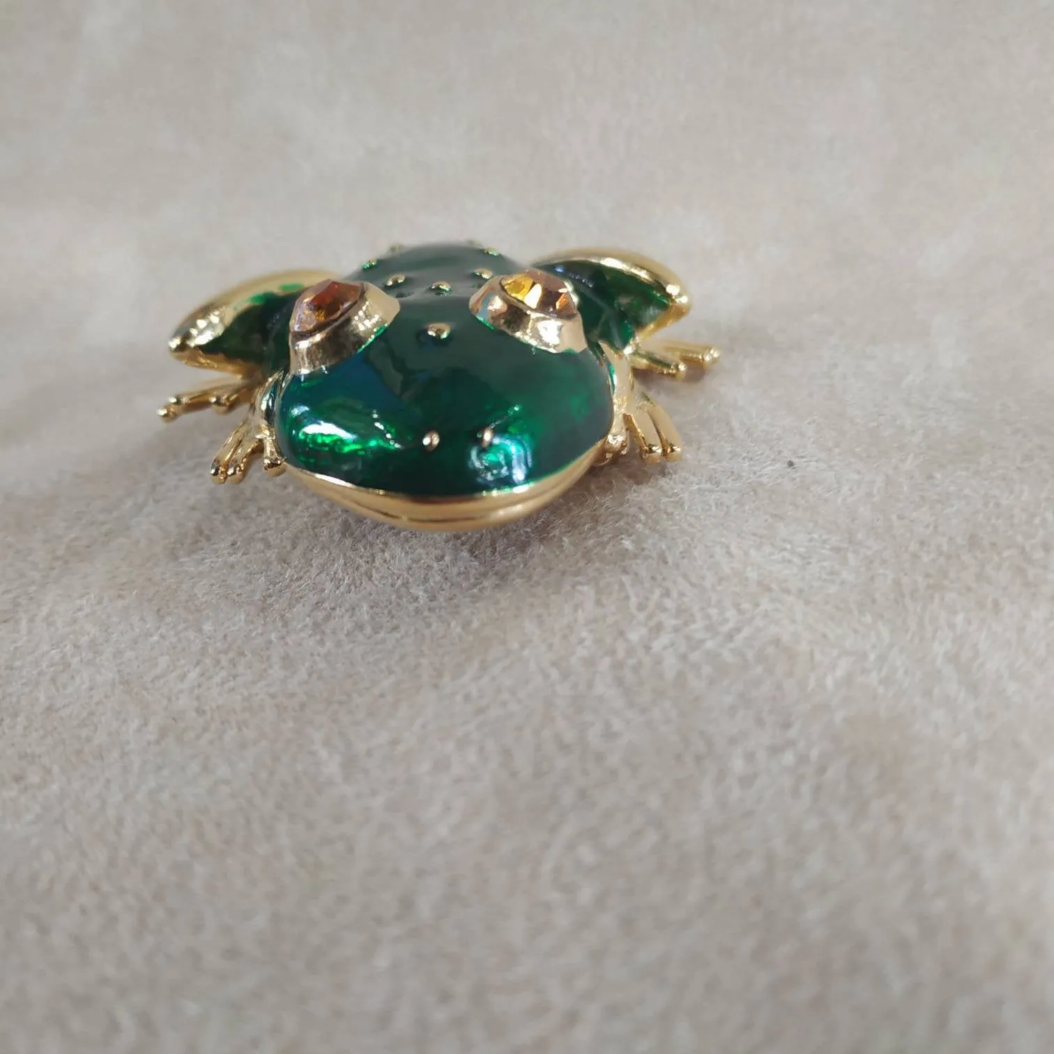 Vintage Frog brooch by Sphinx