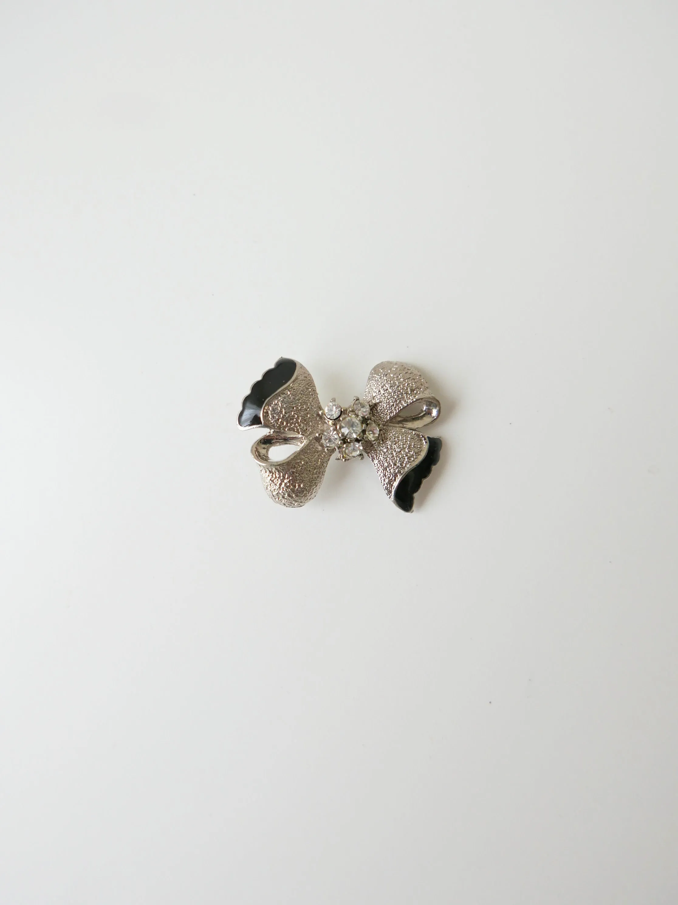 Vintage Silver & Black Ribbon Brooch - One
